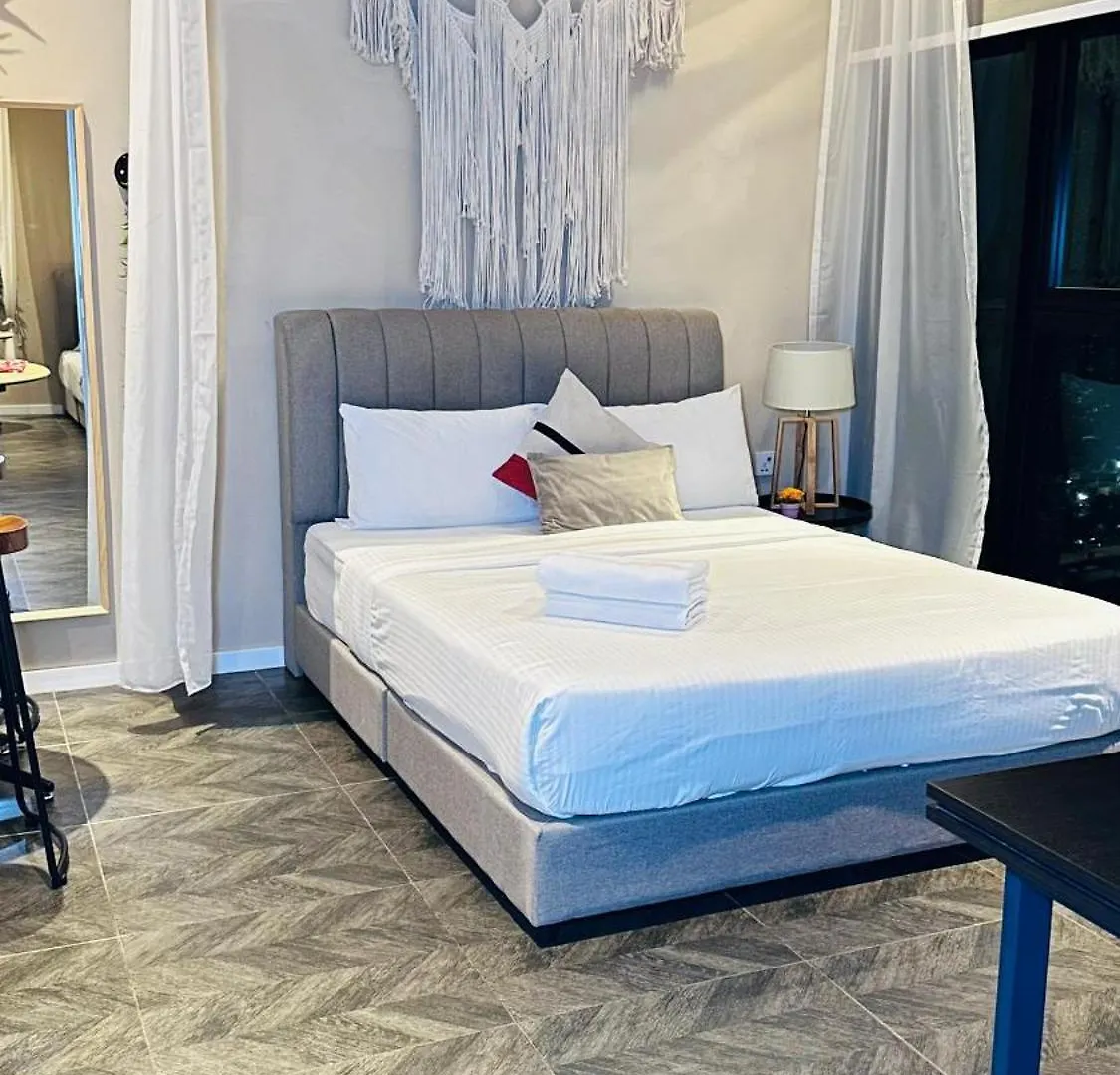 Scarletz Suites Klcc By Signature Apartment Kuala Lumpur Malaysia