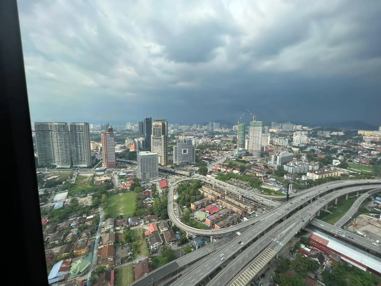 Scarletz Suites Klcc By Signature Apartment Kuala Lumpur